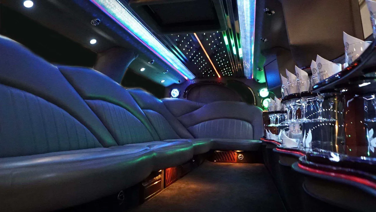 Hummer Limo interior, photo 3 for hummer limo rental Hummer Limo interior, photo 3 for hummer limo rental