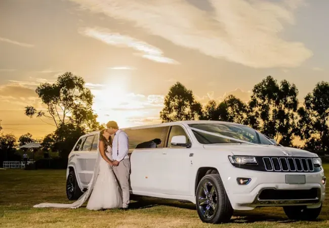 Hummer limos are perfect for proms, parties, weddings, and events. Hummer limos are perfect for proms, parties, weddings, and events.
